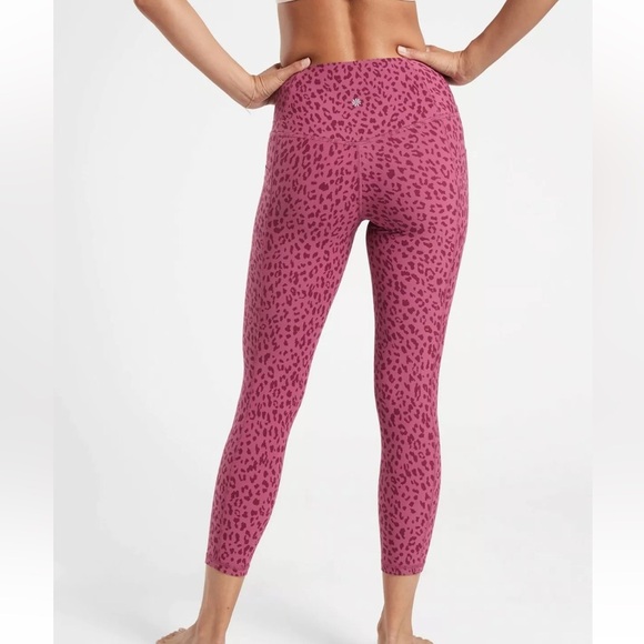 Athleta Salutation Stash Pocket II 7/8 Tight Dot Leopard Vintage leggings - Picture 2 of 7